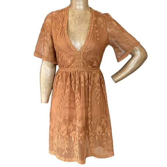 Haute Monde Boho Dreams Floral Embroidered Lace Dress Short Sleeve V-Neck S 272E - Picture 2 of 11